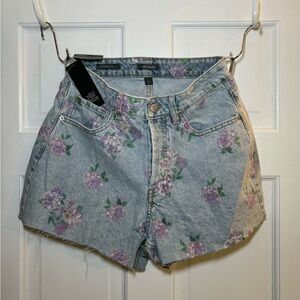 Wild Fable Jean Shorts size 6